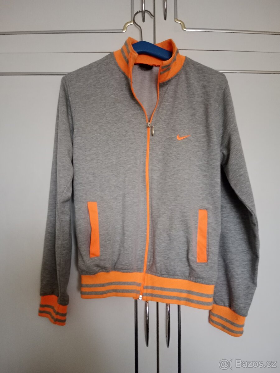 Mikina Nike v. 170/S