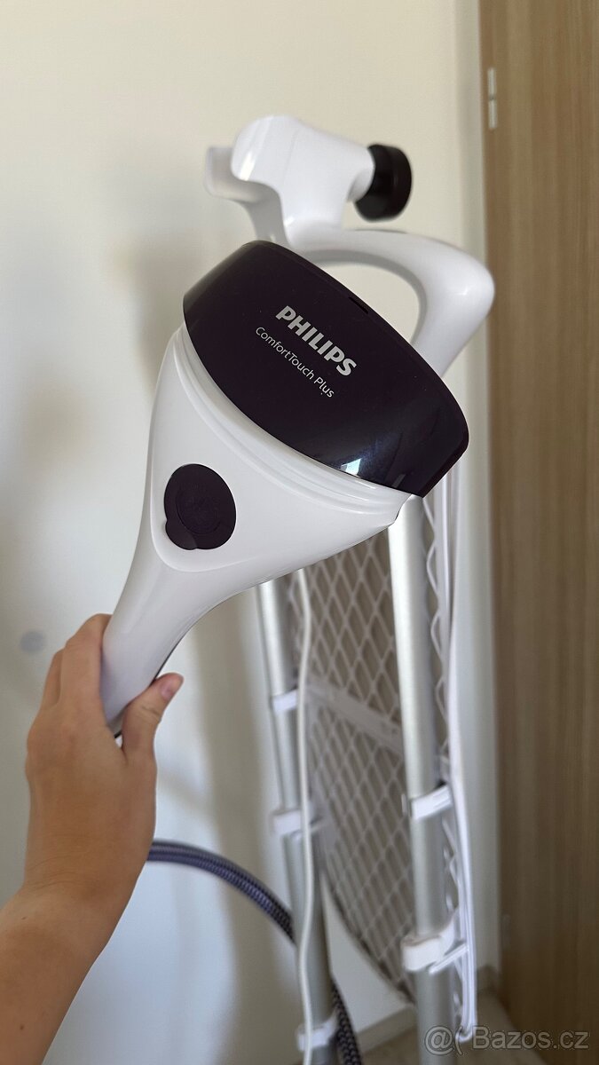 Vertikální napařovač - Philips ComfortTouch Plus