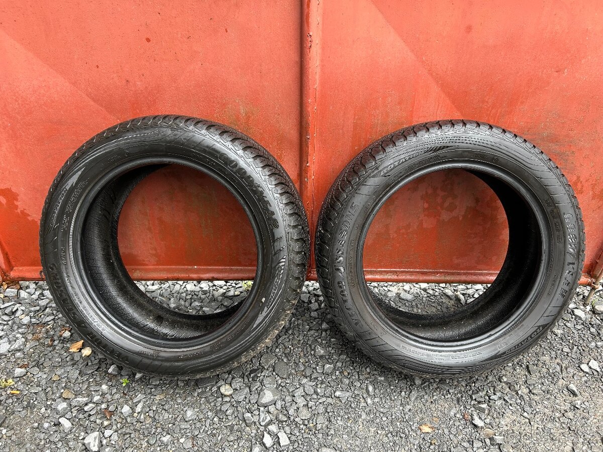 Prodám gumy 215/55/17 Good Year