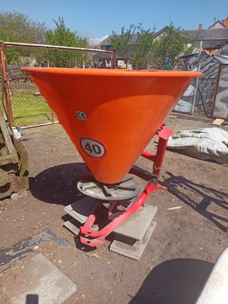 PRODEJ ZEMĚDĚLSKÝCH STROJŮ