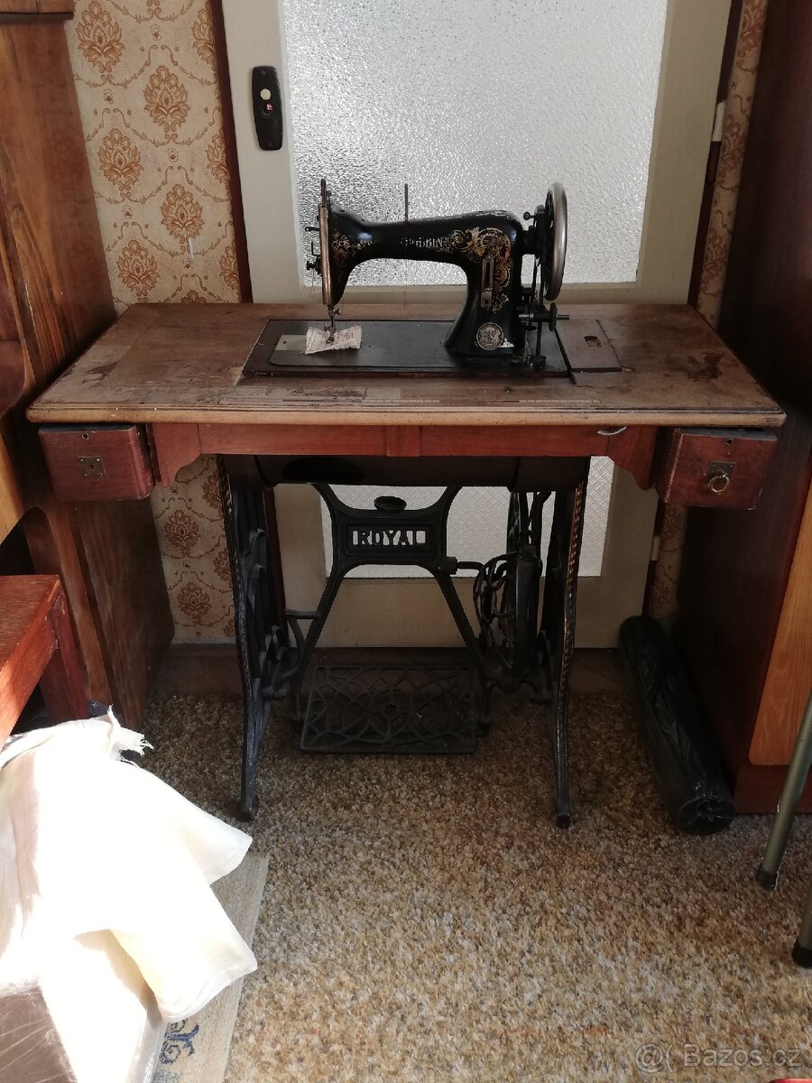 Šicí stroj VERITAS starožitný