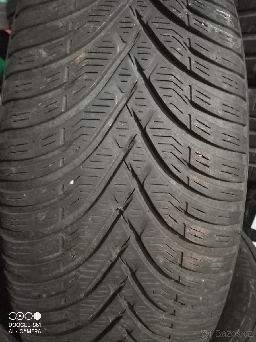 215/60 R16 BF Goodrich zimni