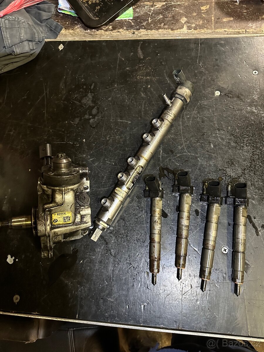 Vstřikovací soustava (N47D20C a N47D20A)