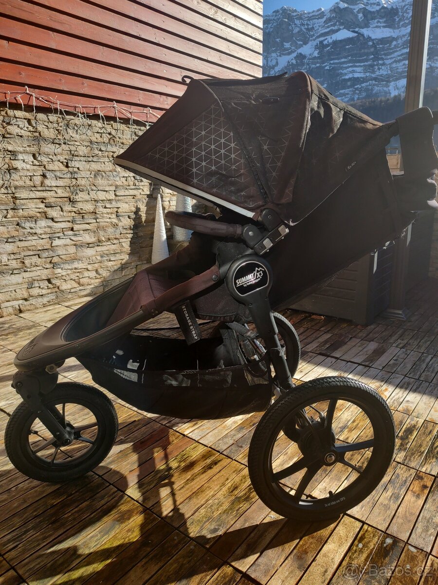 Kočárek Baby Jogger Summit X3