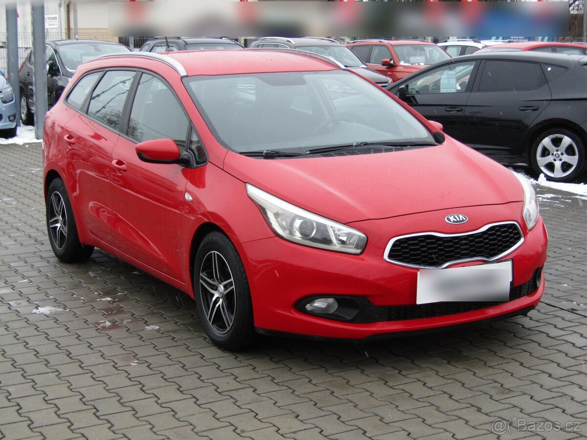 Kia Ceed 1.4 CRDi , 66 kW nafta, 2013