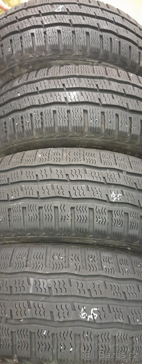 215/65/16C zimní pneu