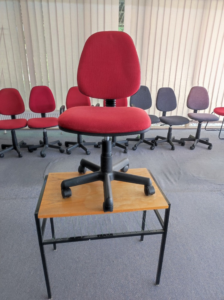 Kancelářské židle větší množství