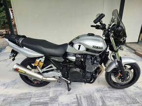Yamaha XJR1300
