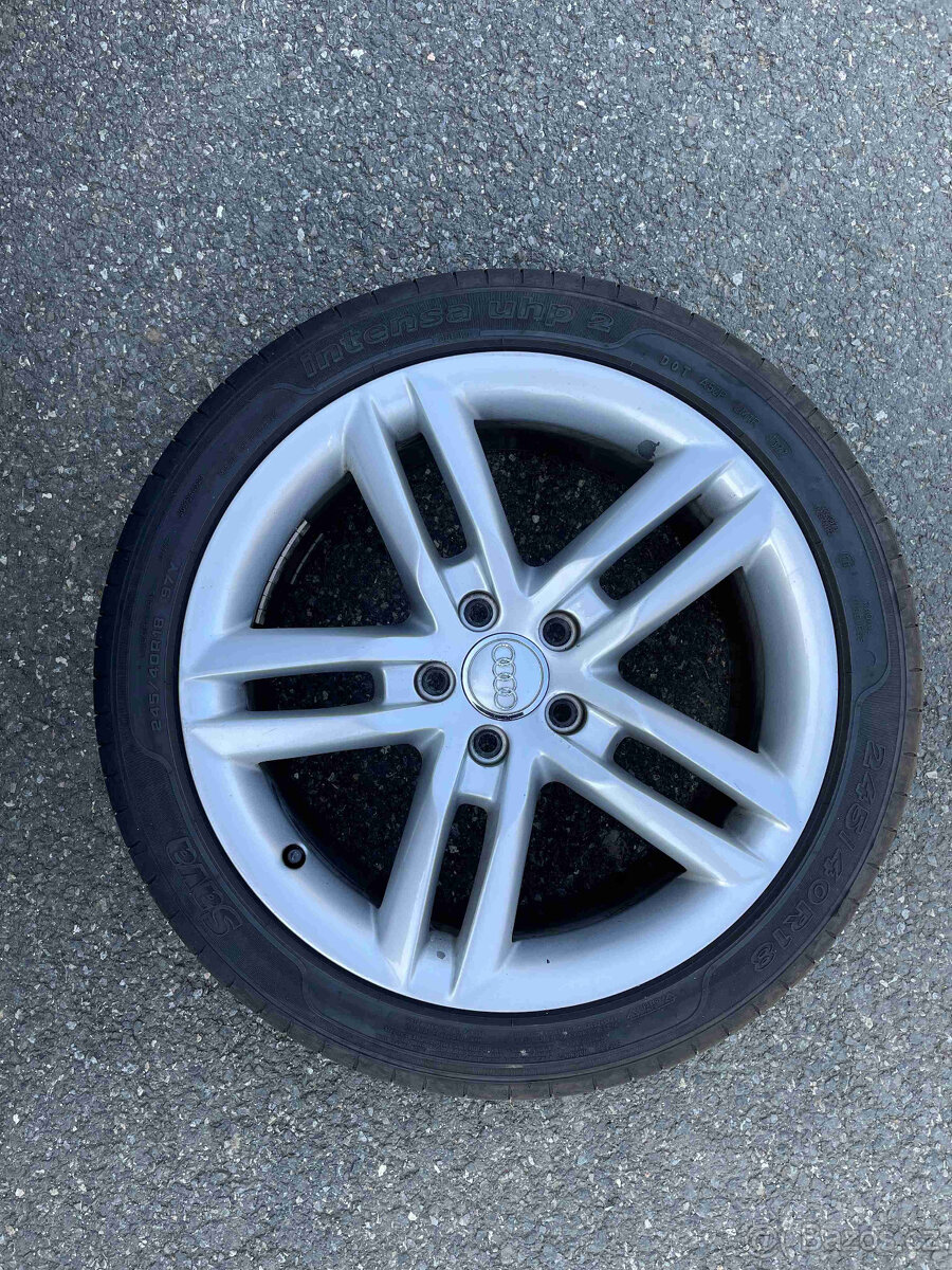 4ks kol z Audi A4 s letními pneu Sava 245/40/R18