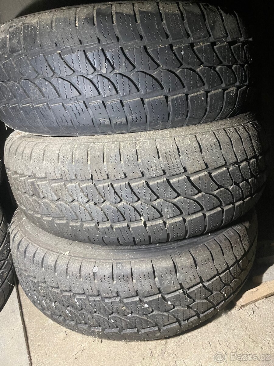 225/65 r16c