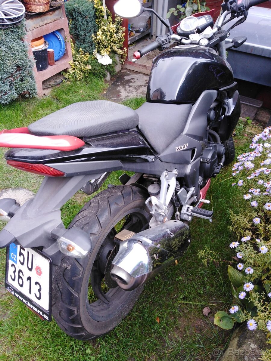 Motocykl Wolf