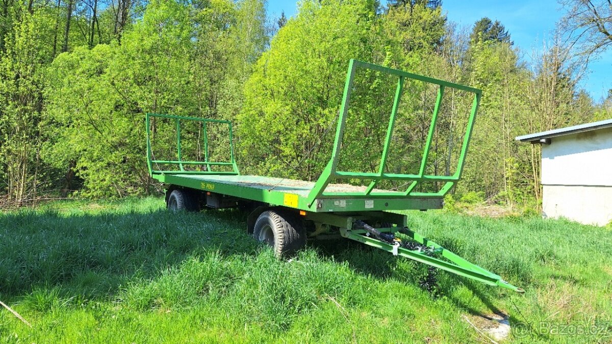 Přepravník balíků Pronar T025