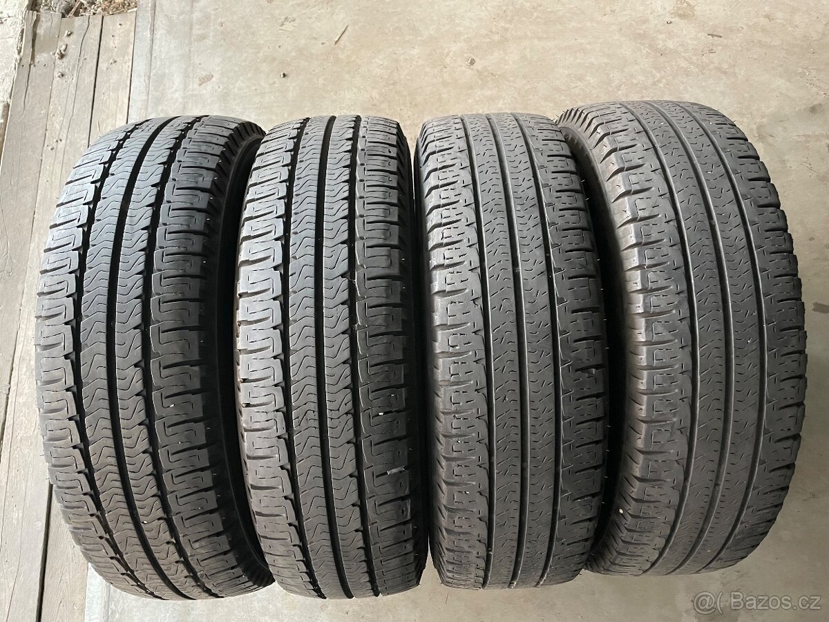 prodám letní pneumatiky 225/75/16C Michelin celá sada