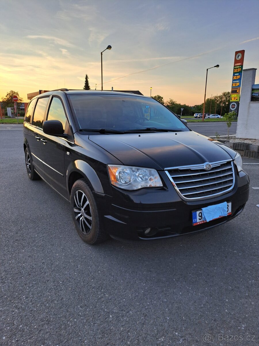 Chrysler grand voyager 2,8 CRD automat