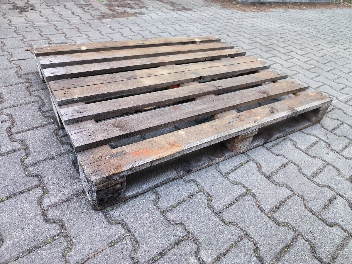 Prodám palety lodní 100cm x 120cm