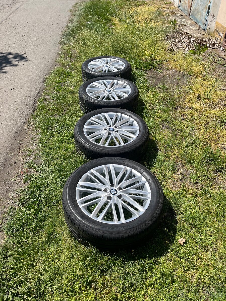 Prodám alu Seat 5x112 r18 letní pneu