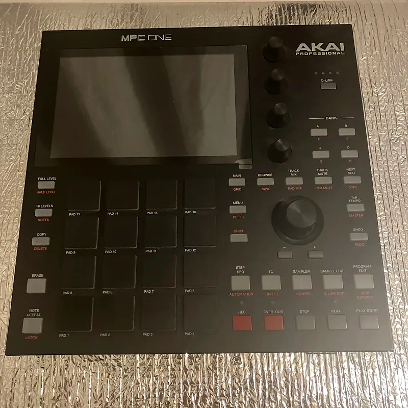 Akai MPC One Standalone MIDI Sequencer 2020 - Present - Blac
