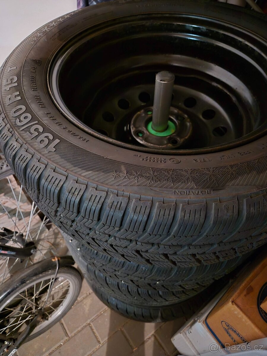 Plechové kola 15" (4x108) s pneu, poklice, šrouby