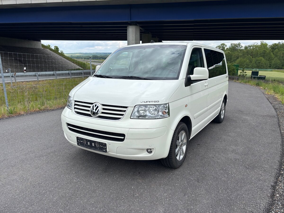 VW Multivan 2,5tdi 128kw Limited serviska, 1majitel