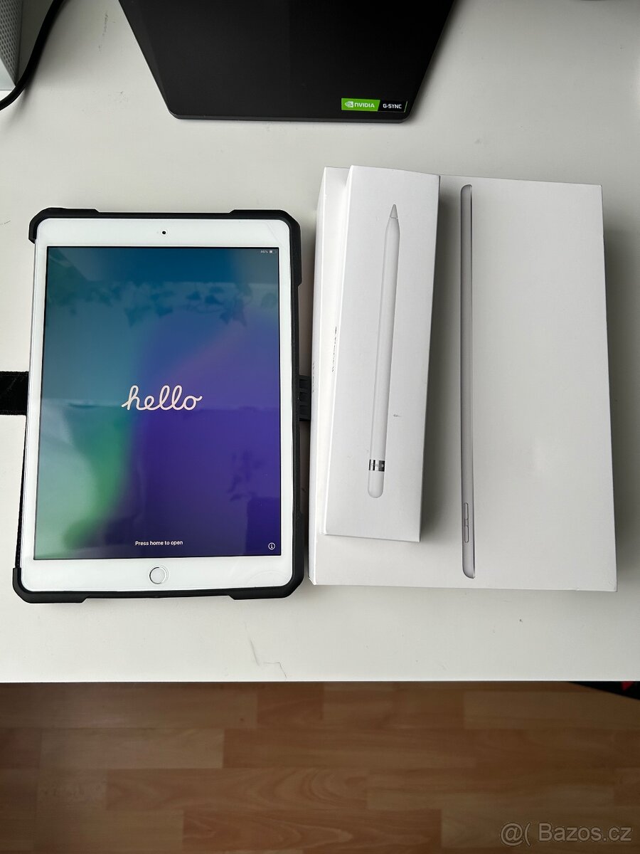 Ipad 7 128GB + příslušenství a Apple pencil zdarma