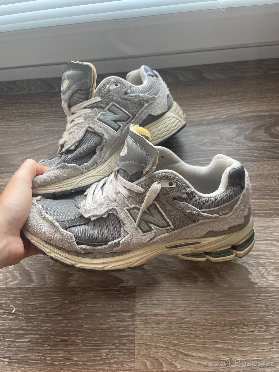 New Balance 2002R “Protection Pack - Rain Cloud”