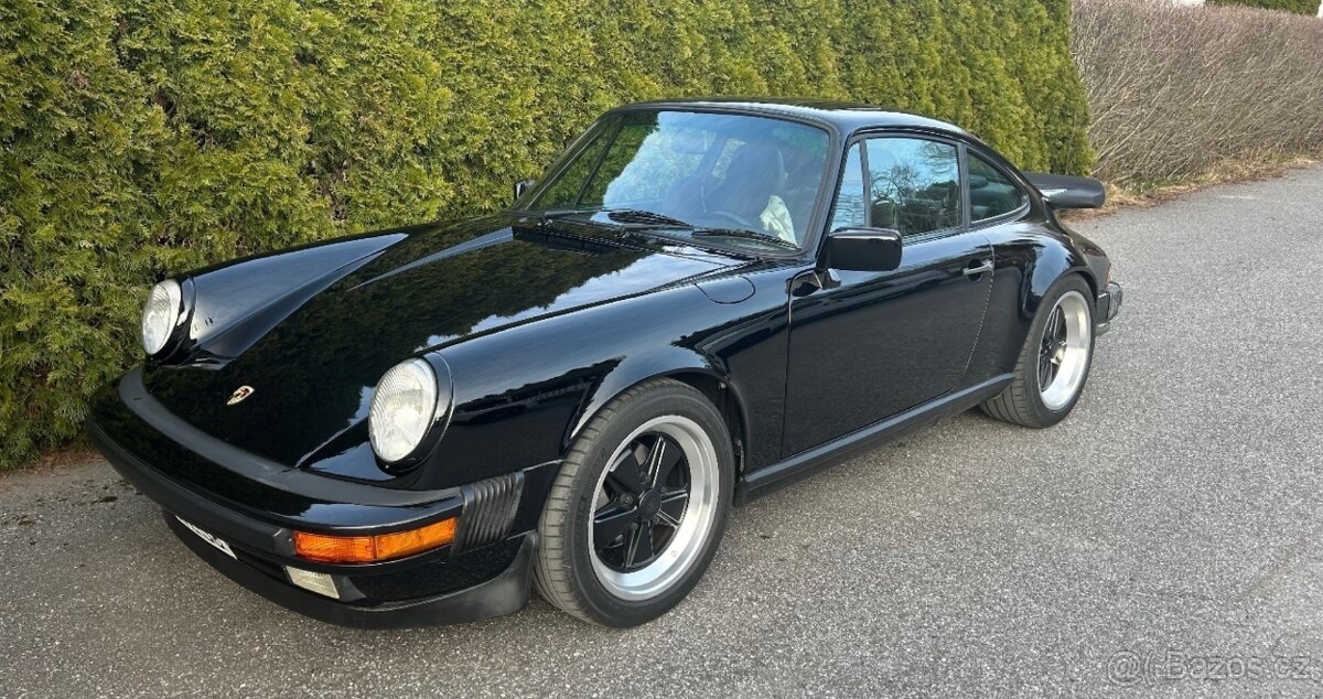 Porsche 911 Carrera 3.2 G50 Coupe z roku 1987