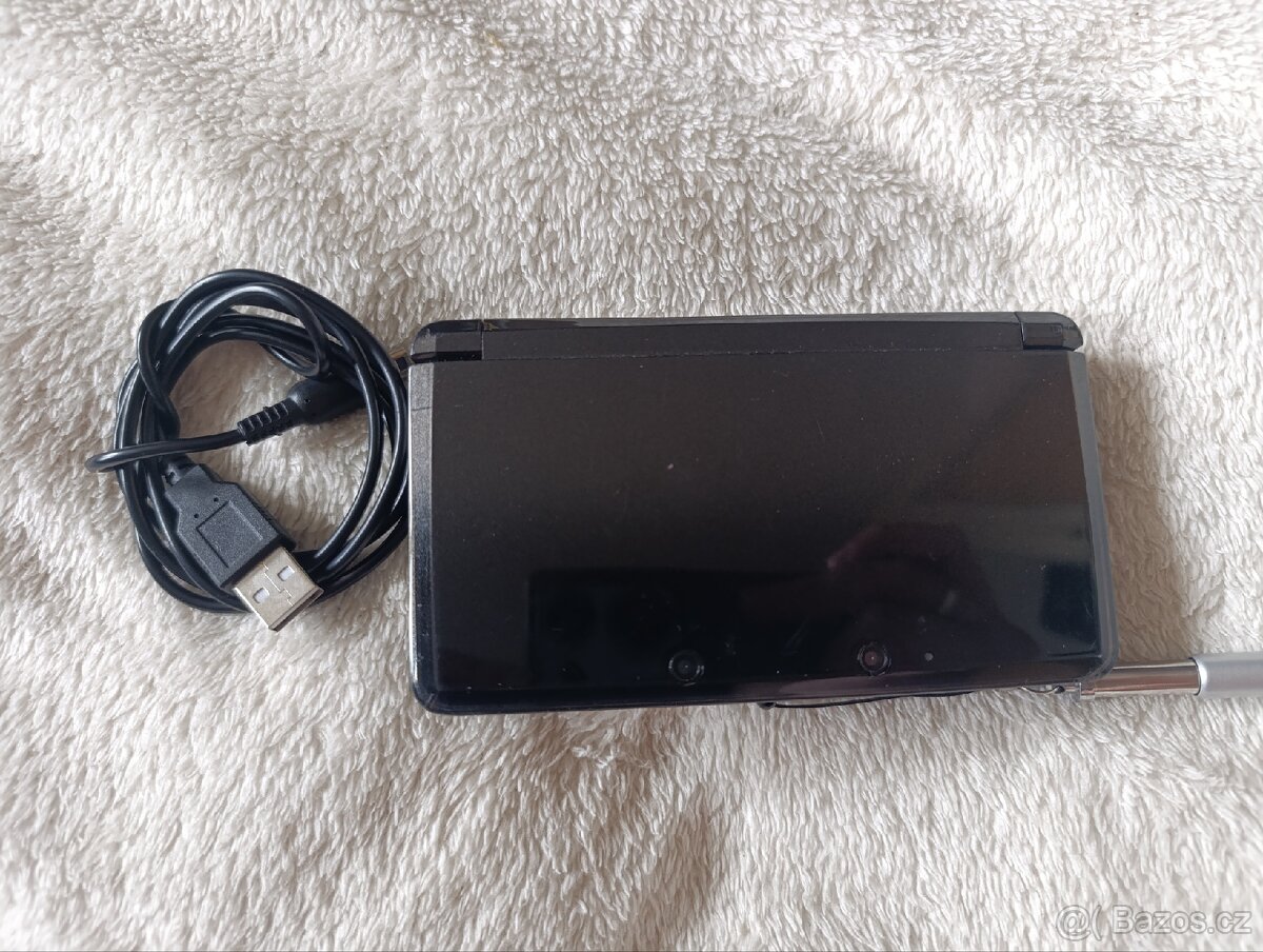 Nintendo 3DS (čtěte popis)