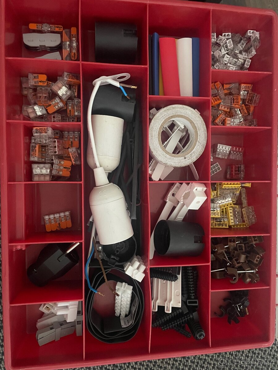 Elektroinstalační materiál Wago apod.