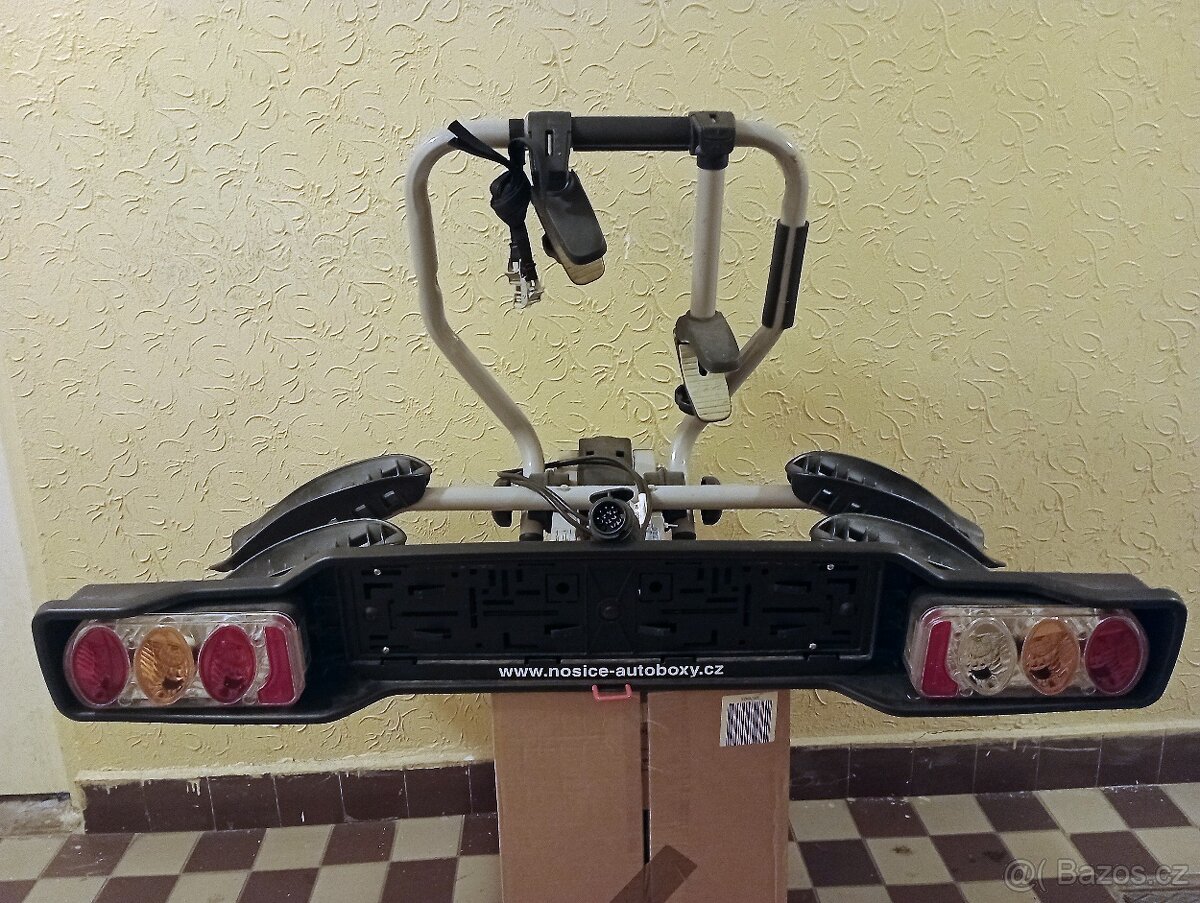 Nosič kol na tažné zařízení