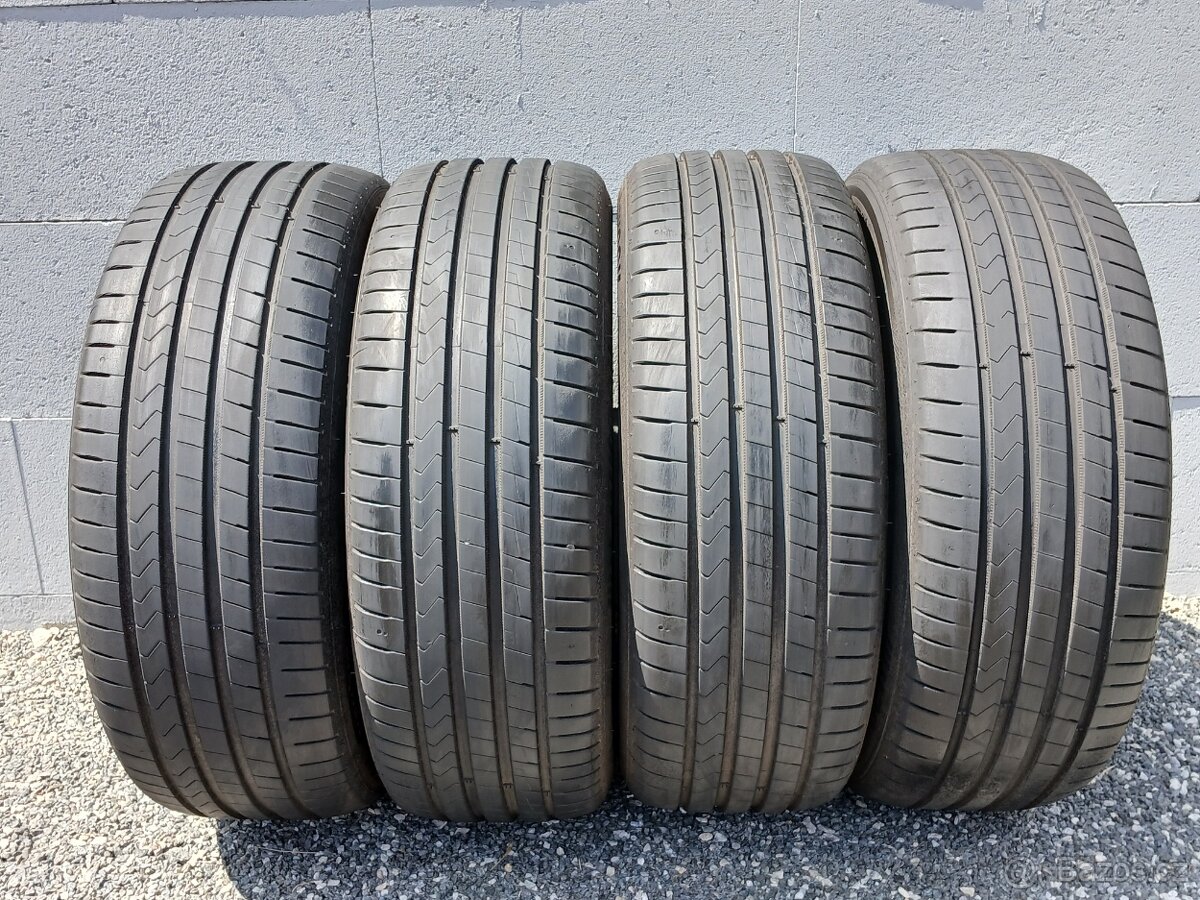Pěkné letní pneu Hankook 215/55/17 vzorek 7mm