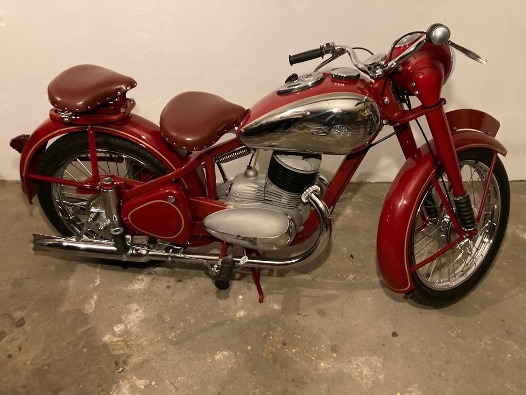 Jawa Perak typ 11 po renowacji 1954 rok.