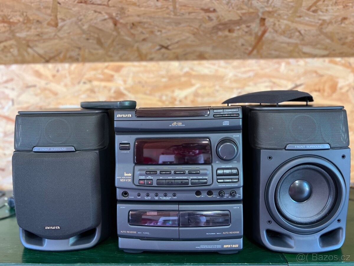 Hi-Fi věž Aiwa s reproduktory