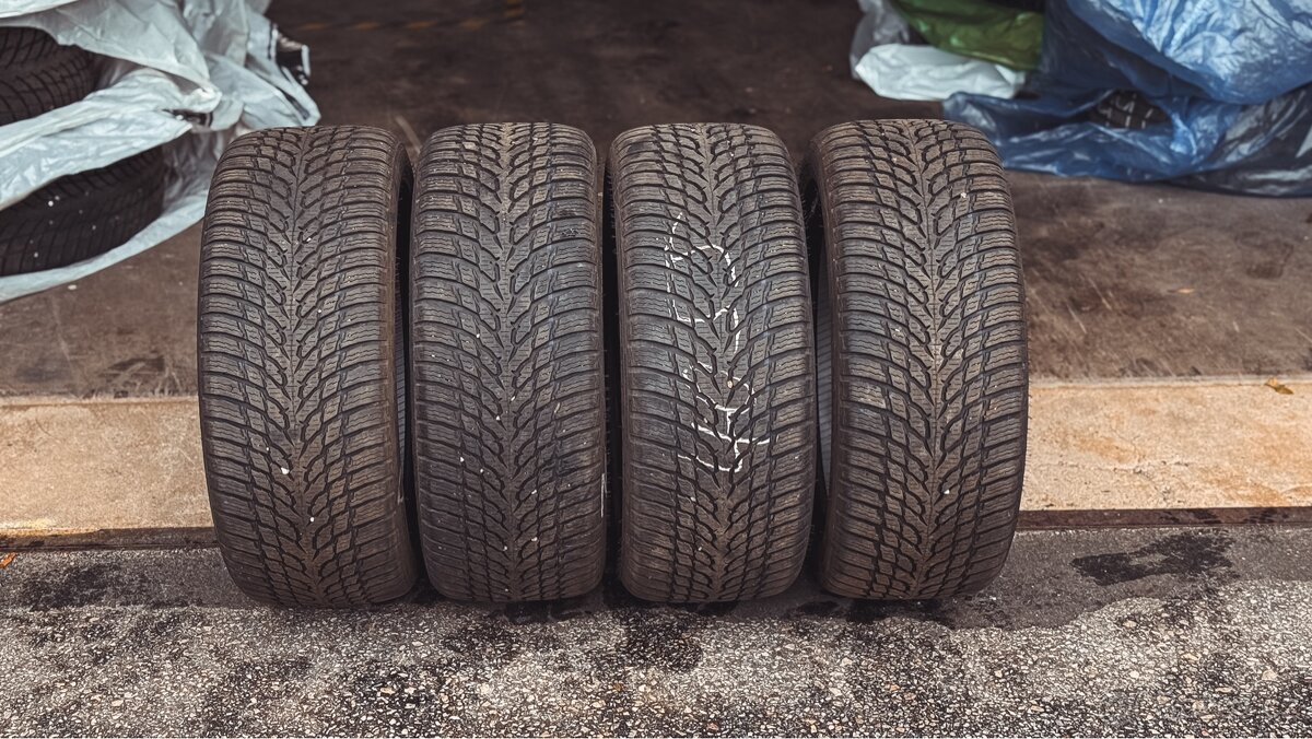 Zimní sada pneu Nokian Snowproof 225/45 R17
