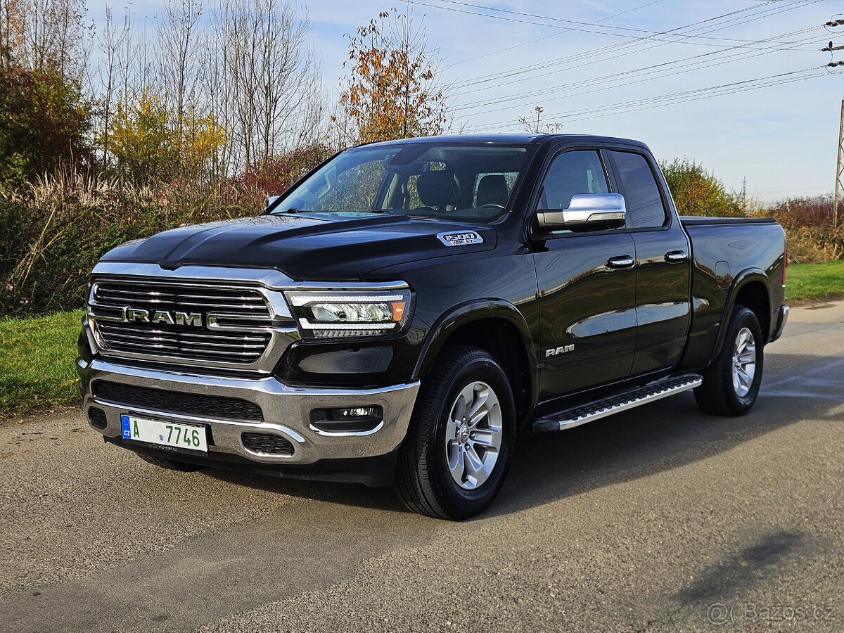 Dodge Ram 1500 Laramie 5.7L 2020 - long bed, 4x4