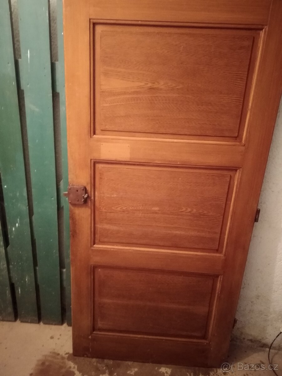 staré dveře 90 pravé masiv