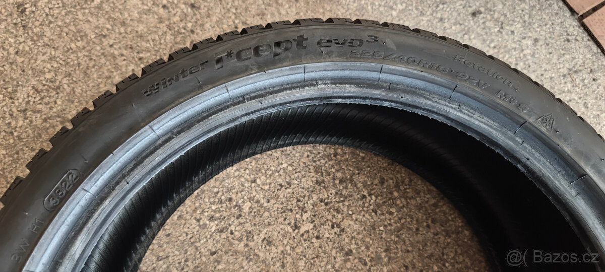 1ks Hankook Winter icept evo3 225/40 R18 92V