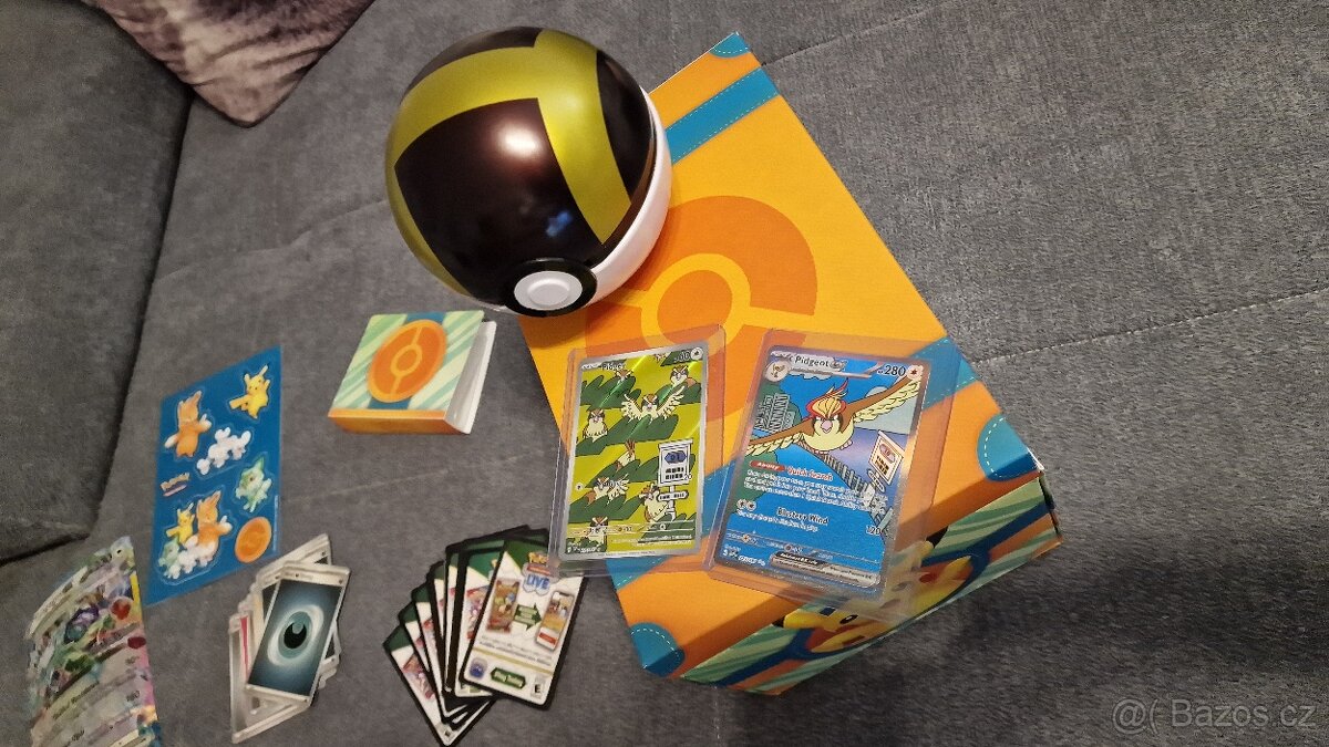 Pokémon - lot přes 220 karet + dárky