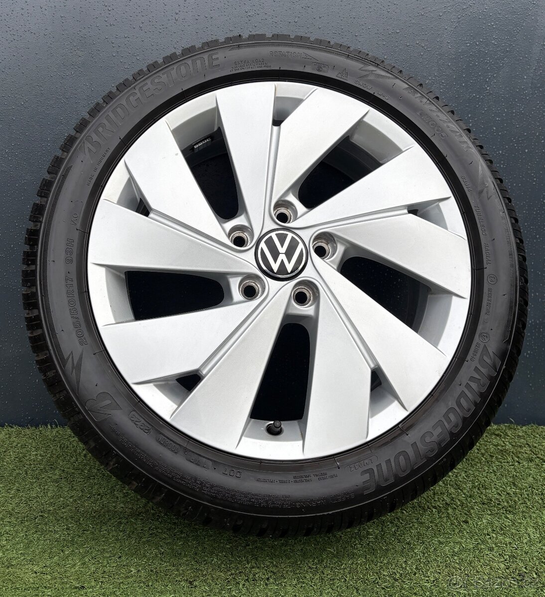 Originální Alu kola VW Golf R17