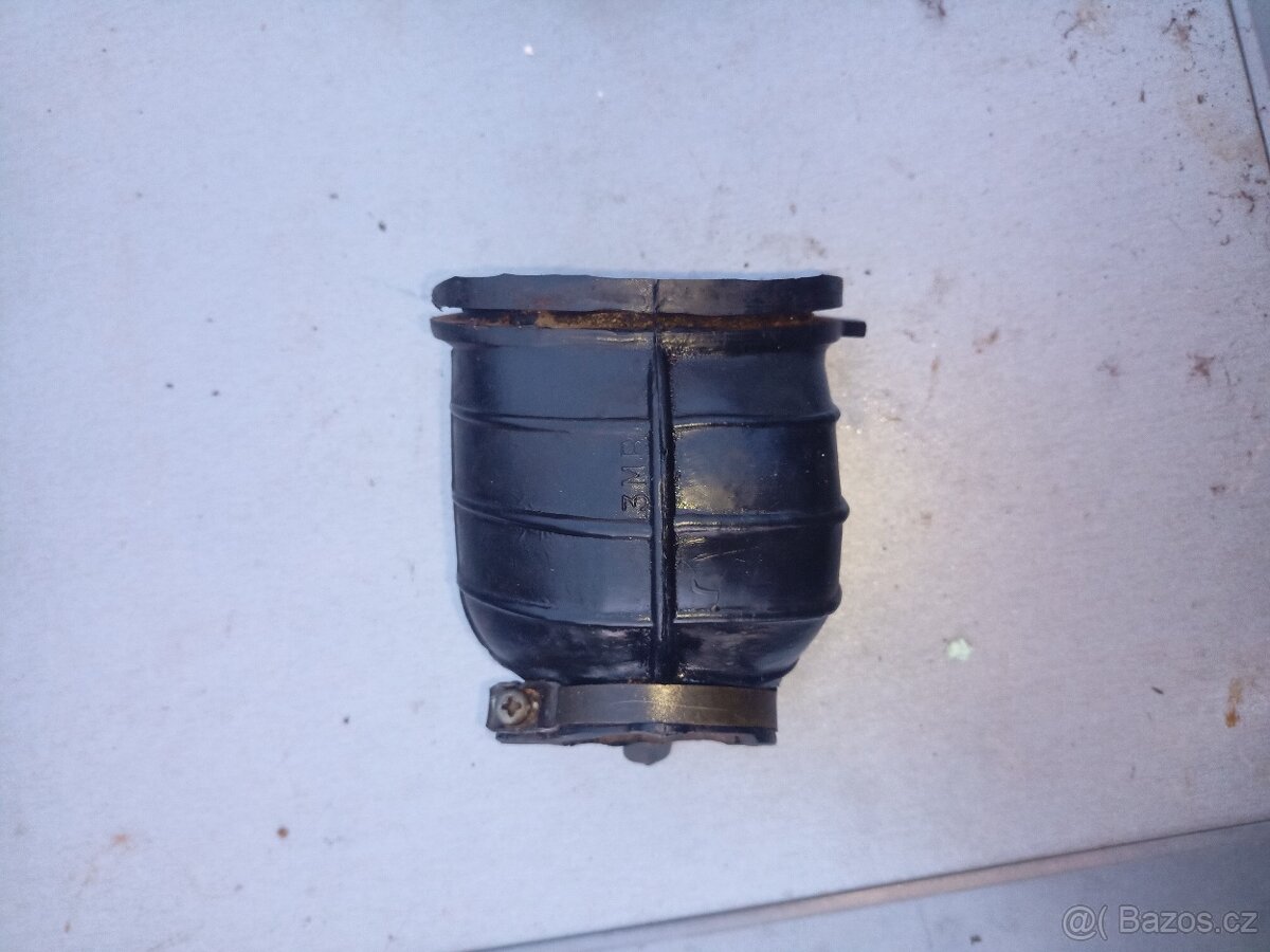 Yamaha DT 125r příruba filtrboxu