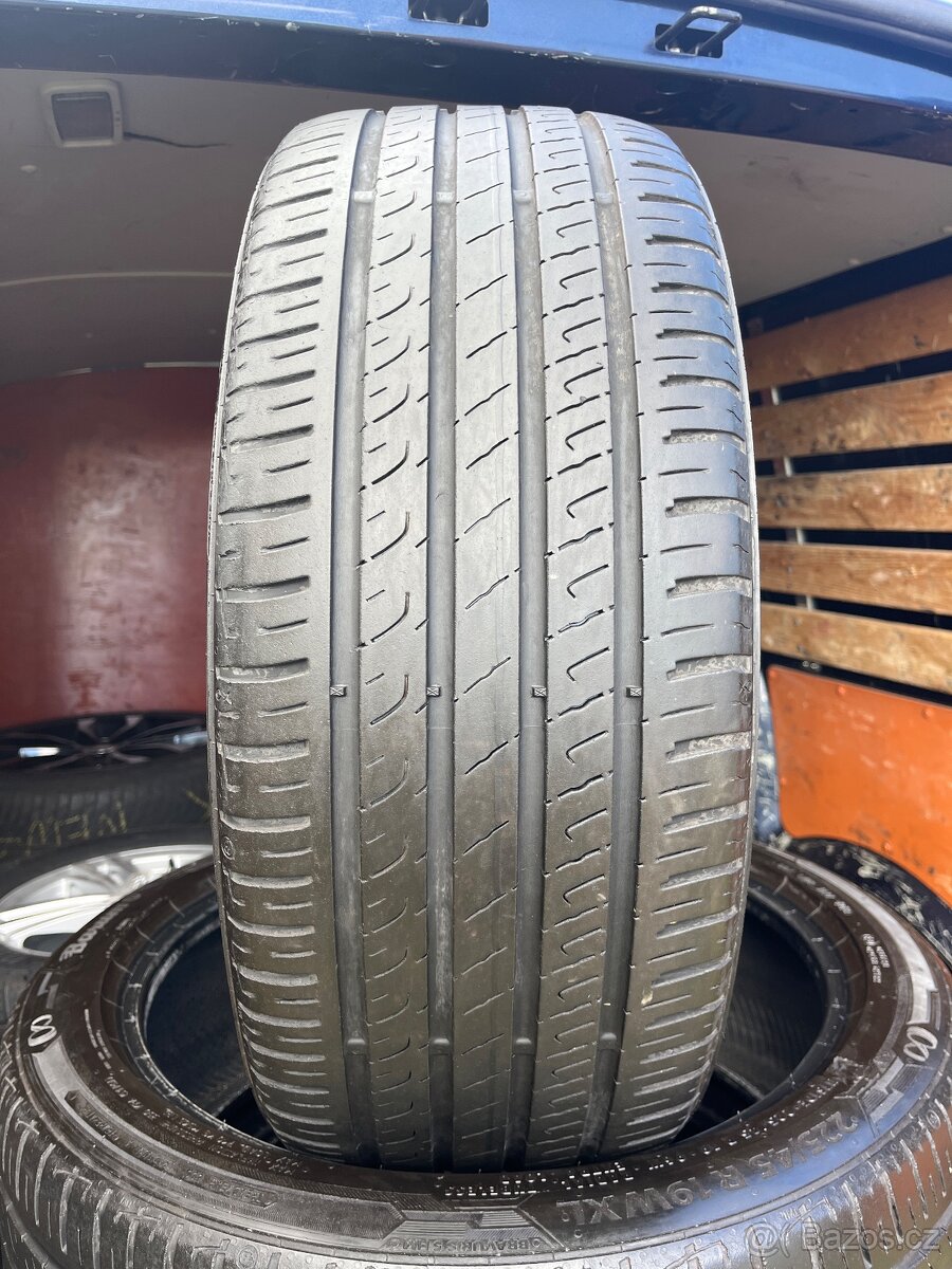 225/45r19 letní sada