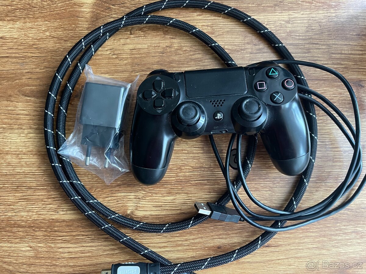 PS4 ovladač + nabíječka + USB kabel + HDMI kabel