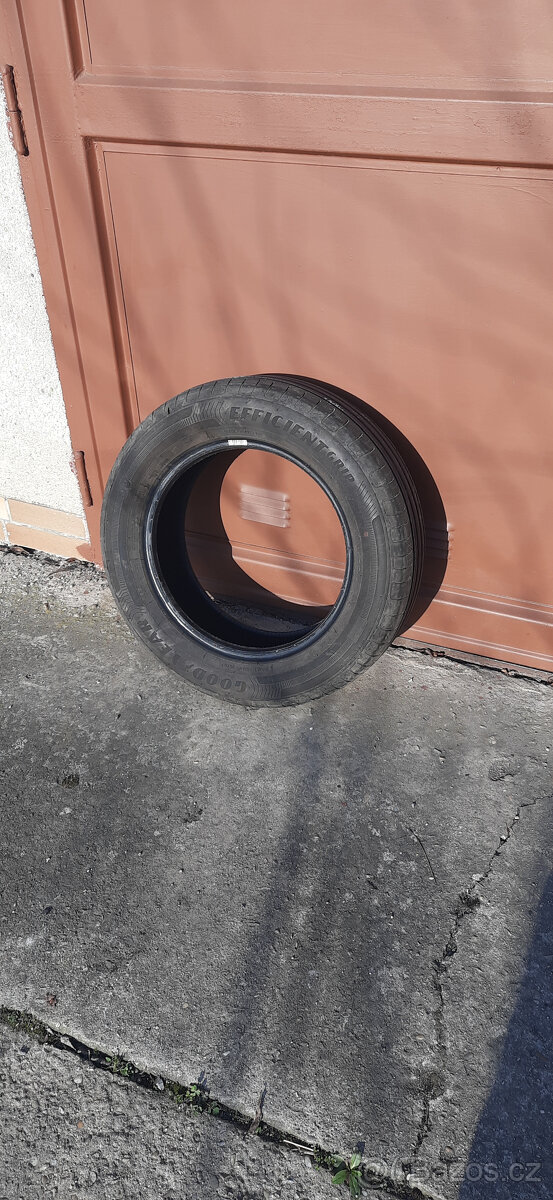 Pneu GOOD YEAR 205/60R16 92V
