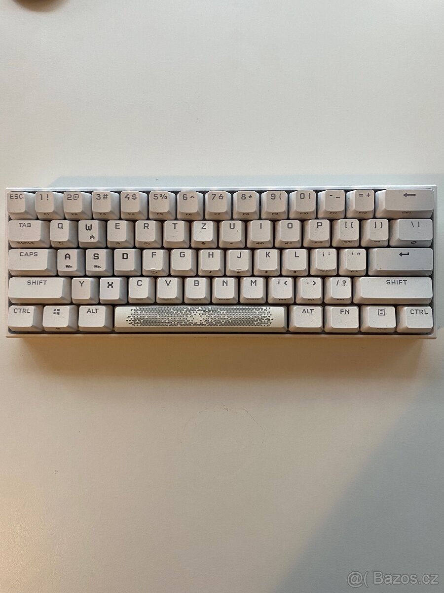Herní klávesnice corsair k65 mini