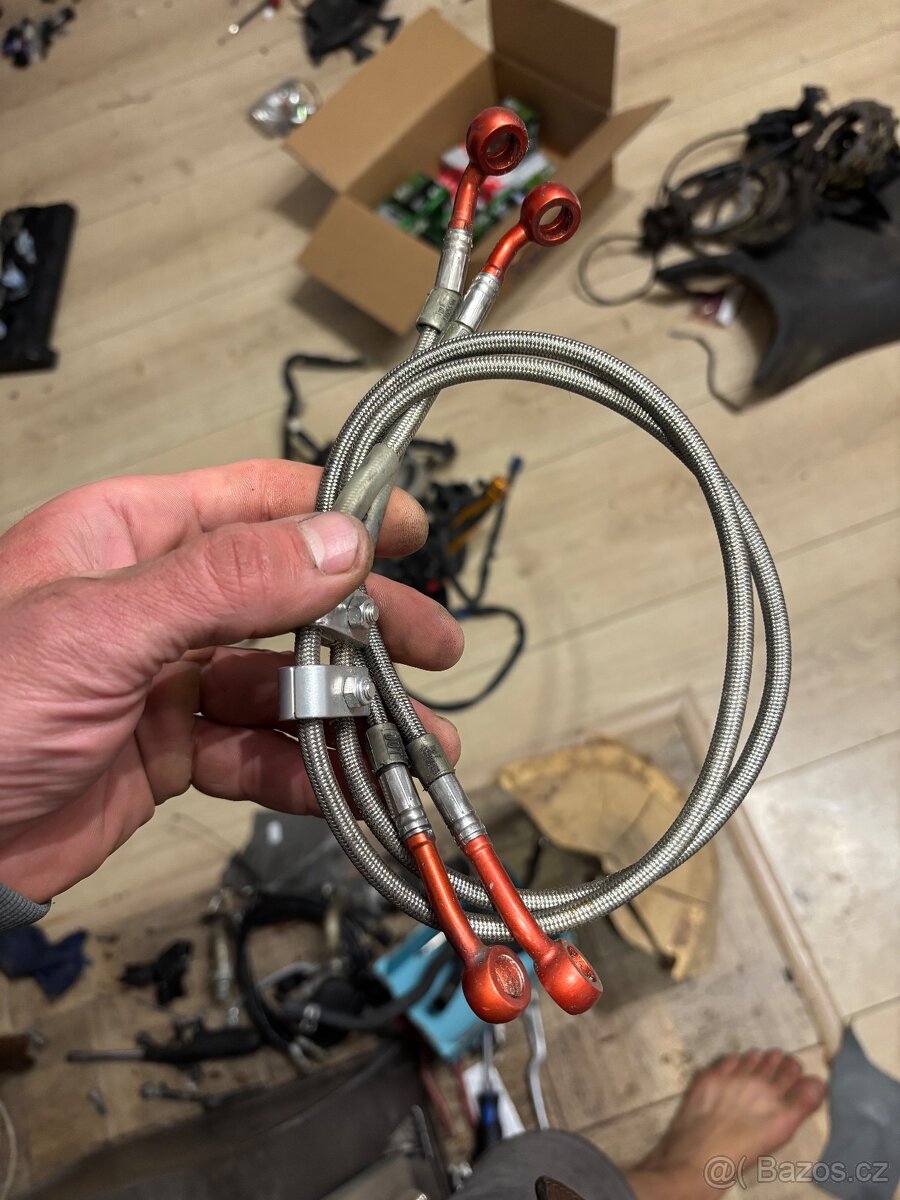 Pancerove hadice na yamaha R1 98-06