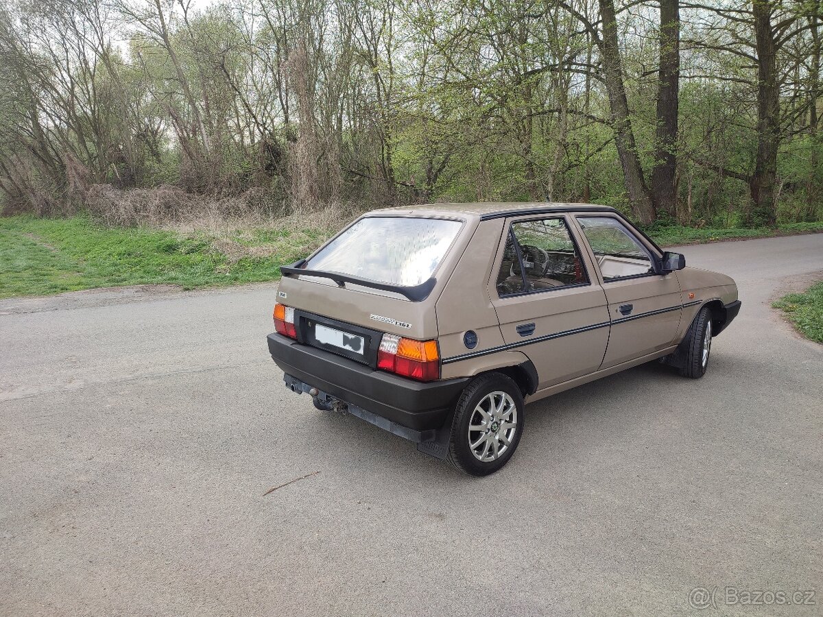 Škoda Favorit