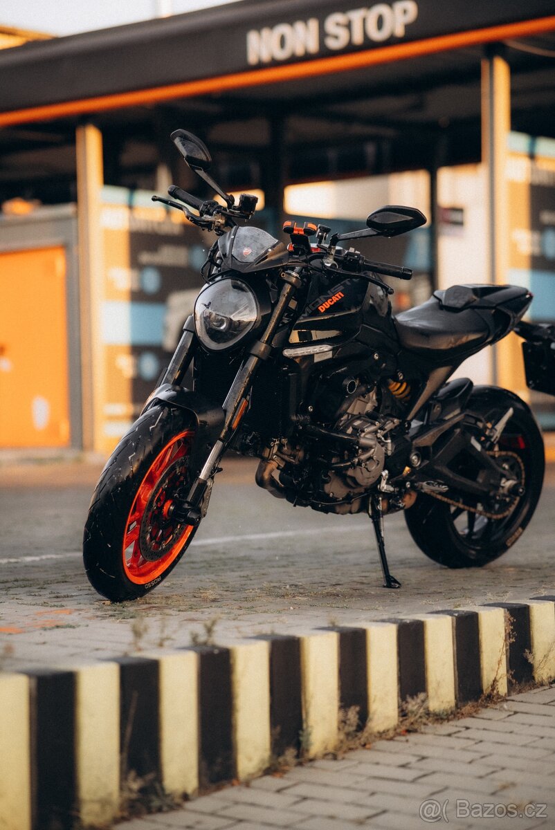 Ducati 937 Monster 2023