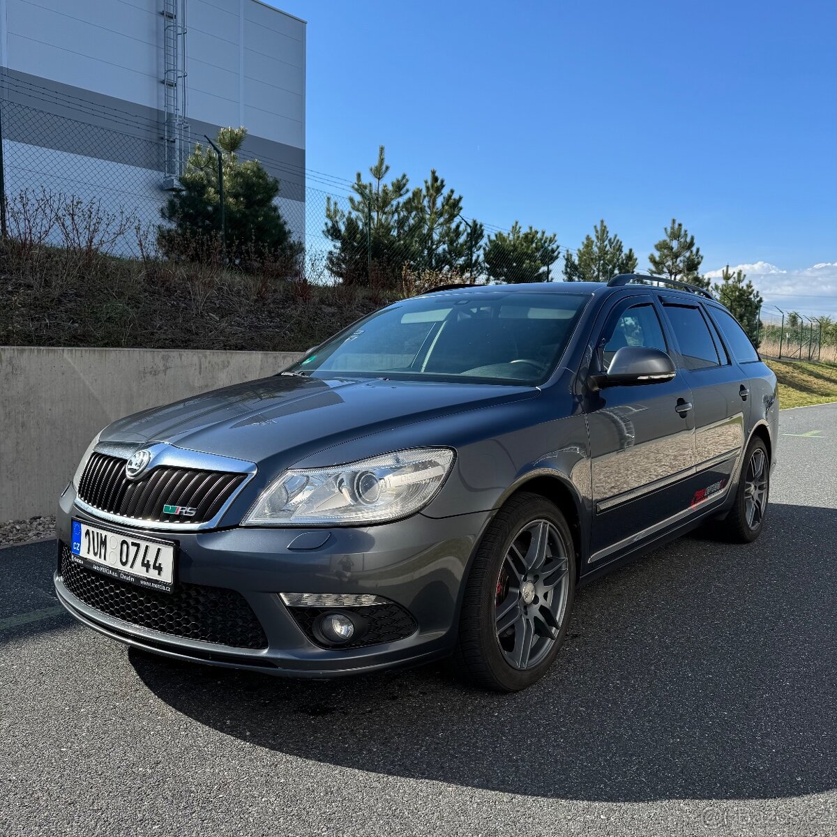 ŠKODA OCTAVIA II RS 2.0 TDI VELKÝ SERVIS, KRÁSNÝ STAV, KŮŽE