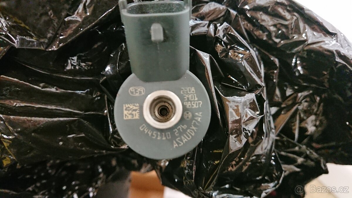 Prodám 2 sady originálních vstřikovačů Bosch 0 445 110 276 –