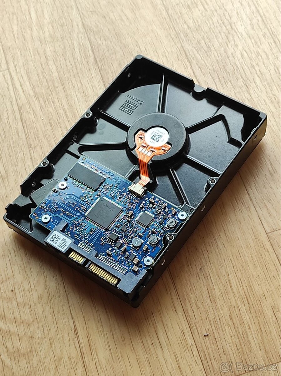 500 GB pevný disk – málo používaný, plně funkční