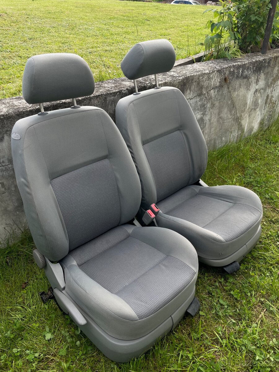 Šedý interiér Sedadla VW Golf 4 Variant / Bora